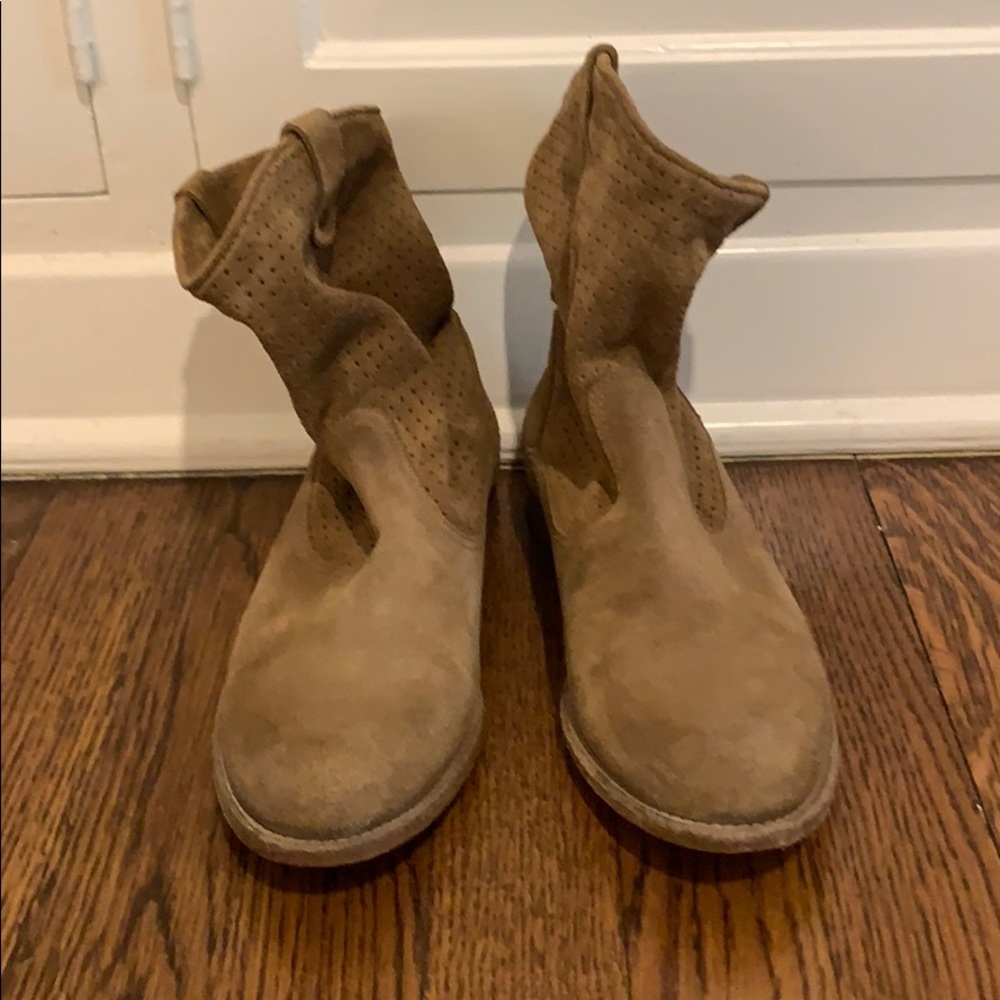 n.d.c. Made by Hand suede boots in tobacco